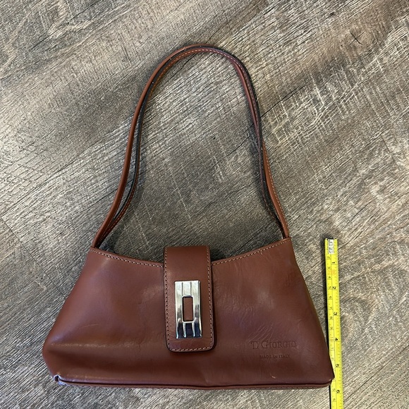 T. Giorgio Italian Leather Handbag in Chestnut Brown - Picture 8 of 10
